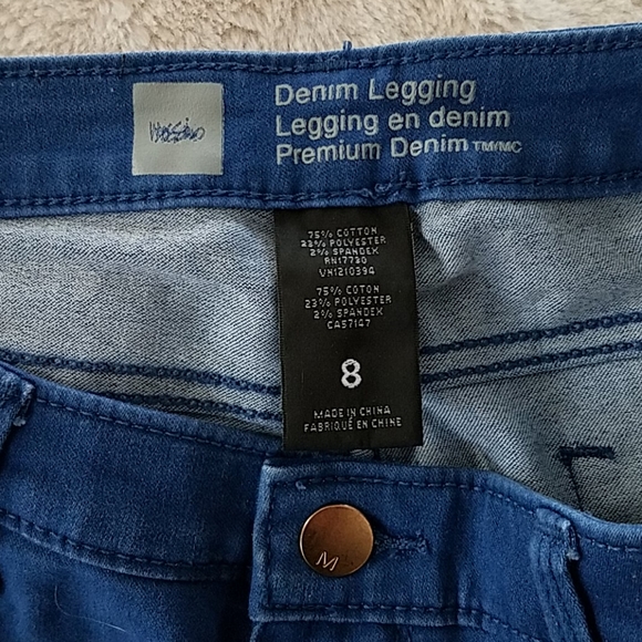 Jeans - Picture 2 of 3